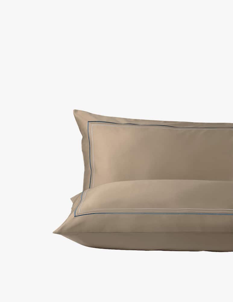 Rivolta Carmignani Icon Pair Pillow Cases - picture 1 Rivolta Carmignani Icon Pair Pillow Cases - picture 1