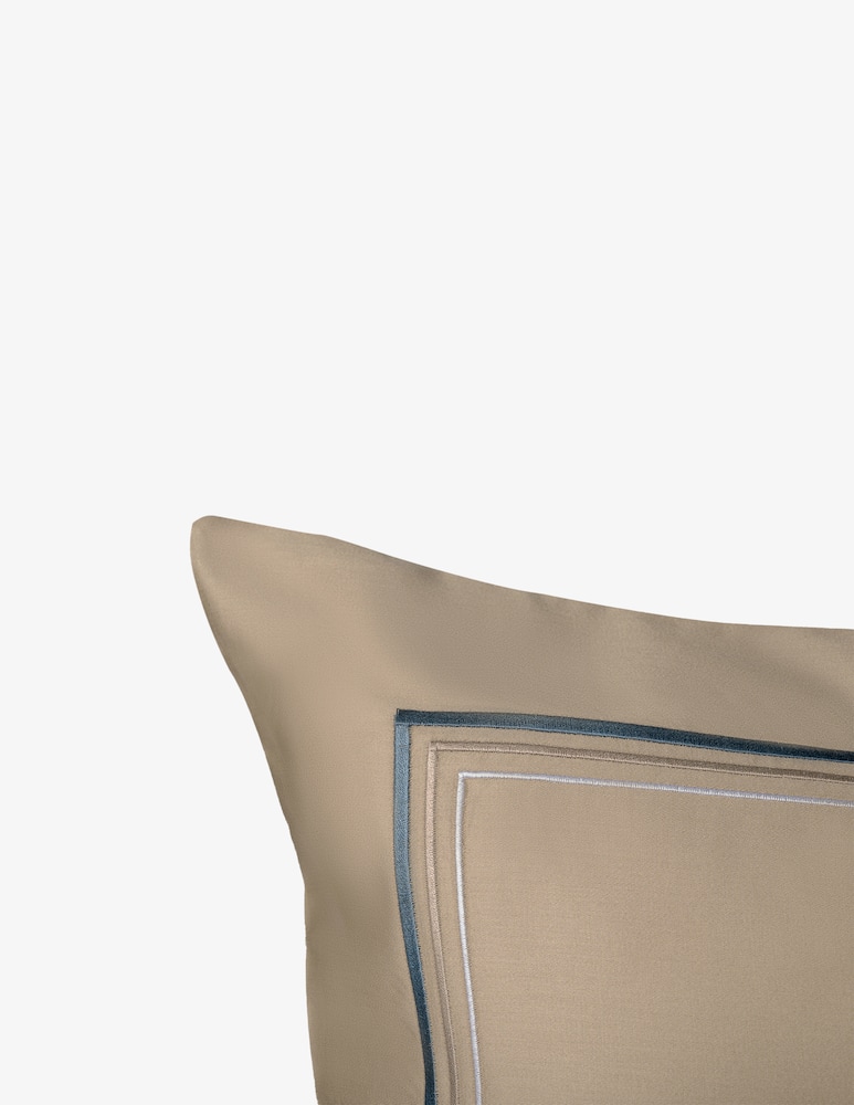 Rivolta Carmignani Icon Pair Pillow Cases - picture 2 Rivolta Carmignani Icon Pair Pillow Cases - picture 2