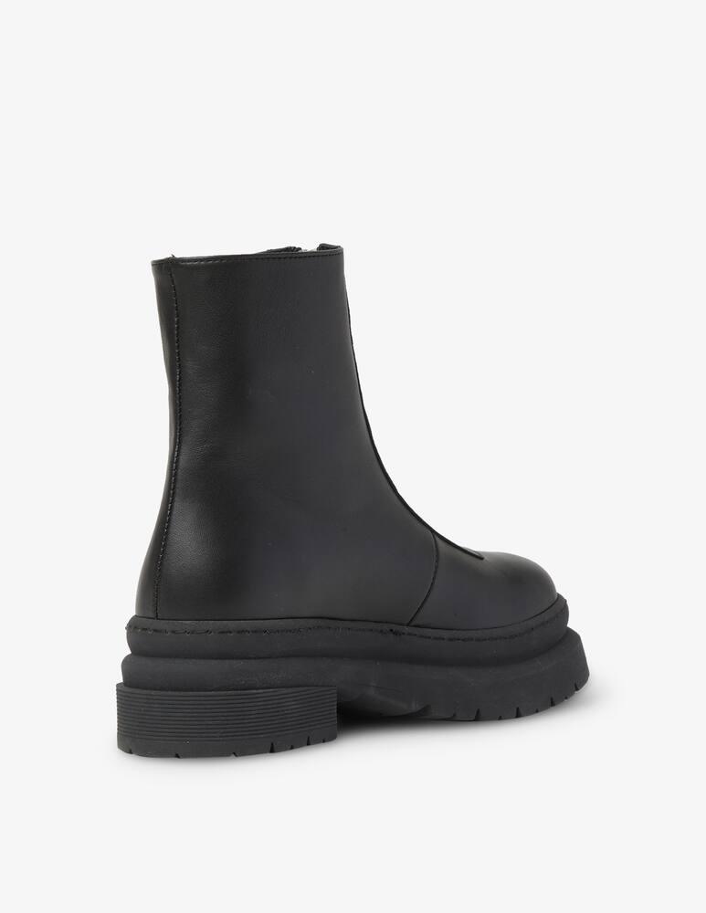 rinascente Chiara Ferragni Leather booties with zip - Black