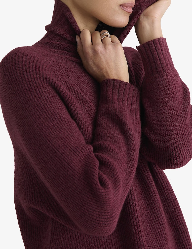 Manila Grace Turtleneck jumper - picture 3 Manila Grace Turtleneck jumper - picture 3