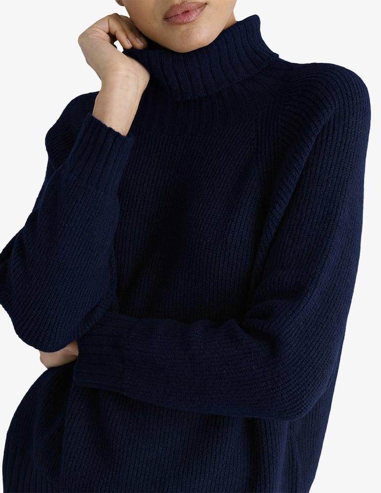 Manila Grace Turtleneck jumper - picture 2 Manila Grace Turtleneck jumper - picture 2