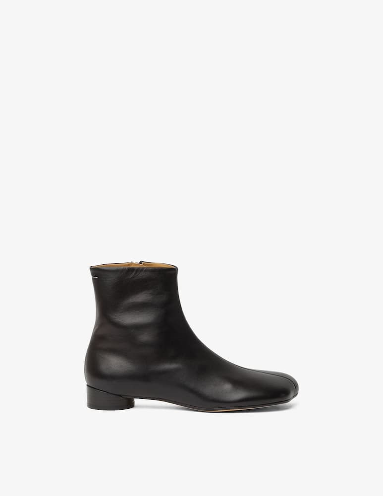 MM6 Maison Margiela Ankle boot - picture 1 MM6 Maison Margiela Ankle boot - picture 1