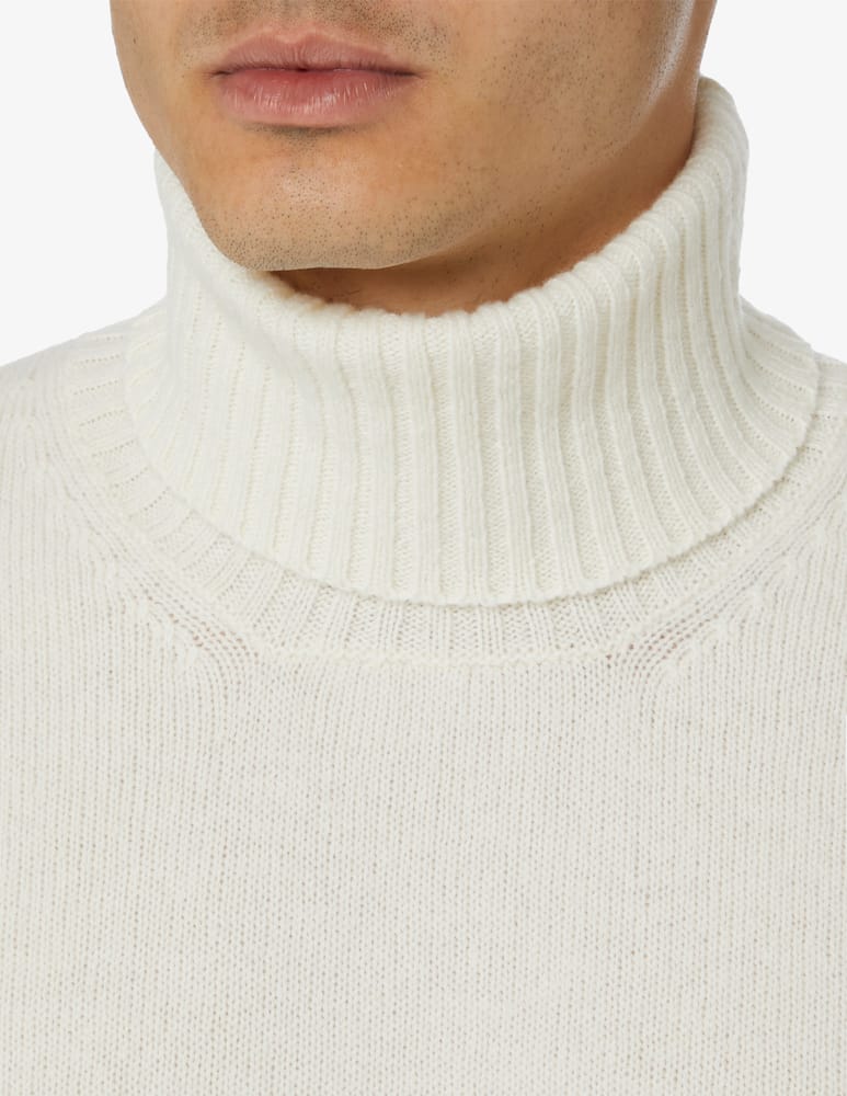 Amaranto Dolcevita lana cashmere rotture - immagine 4 Amaranto Dolcevita lana cashmere rotture - immagine 4