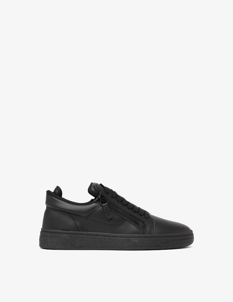 Giuseppe Zanotti Sneaker total black zip - picture 1 Giuseppe Zanotti Sneaker total black zip - picture 1
