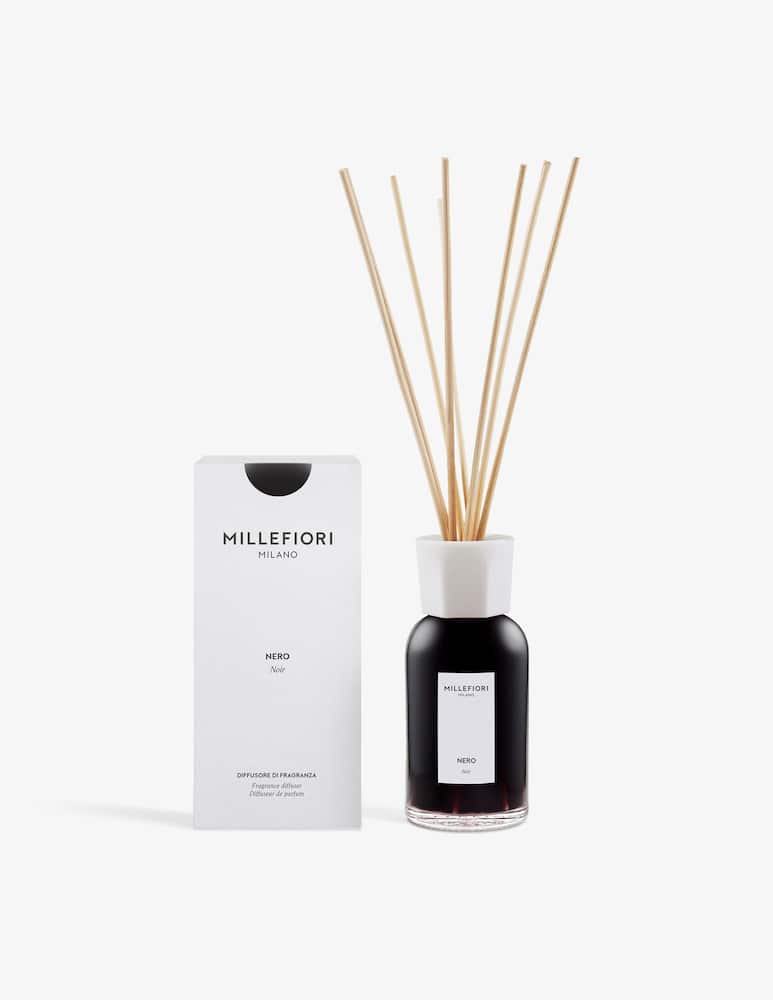 Millefiori Milano Diffusore a bastoncini 250 ml Nero - immagine 2 Millefiori Milano Diffusore a bastoncini 250 ml Nero - immagine 2