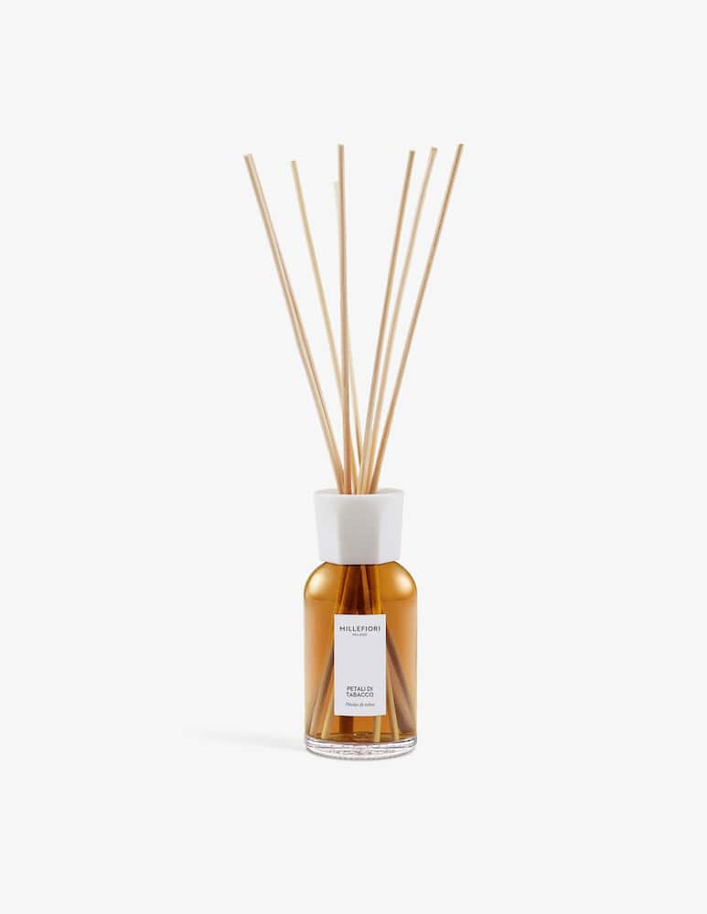 Millefiori Milano Diffusore a bastoncini 250 ml Petali di Tabacco - immagine 1 Millefiori Milano Diffusore a bastoncini 250 ml Petali di Tabacco - immagine 1