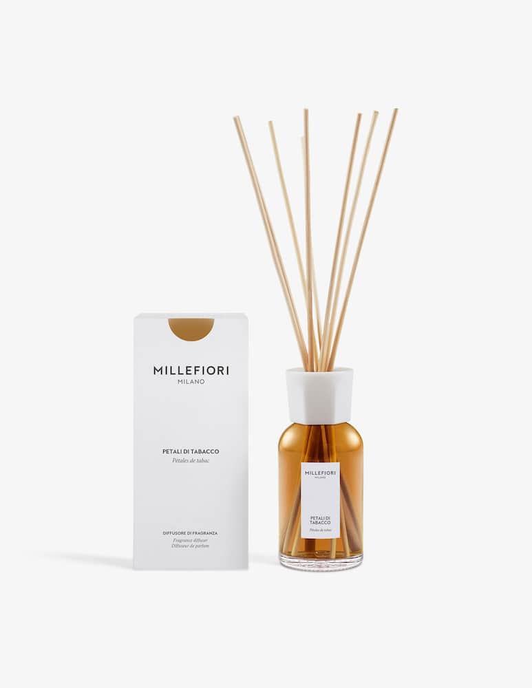 Millefiori Milano Diffusore a bastoncini 250 ml Petali di Tabacco - immagine 2 Millefiori Milano Diffusore a bastoncini 250 ml Petali di Tabacco - immagine 2