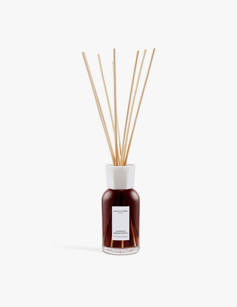 Millefiori Milano Diffusore a bastoncini 250 ml Sandalo Bergamotto - immagine 1 Millefiori Milano Diffusore a bastoncini 250 ml Sandalo Bergamotto - immagine 1