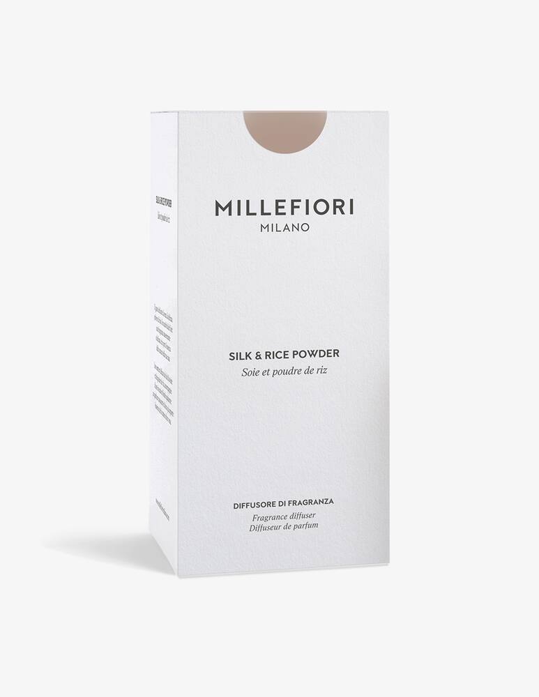 Millefiori Milano Diffusore a bastoncini 250 ml Silk & Rice Powder - immagine 3 Millefiori Milano Diffusore a bastoncini 250 ml Silk & Rice Powder - immagine 3