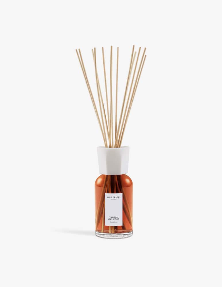 Millefiori Milano Diffusore a bastoncini 500ml Vanilla&Wood - immagine 1 Millefiori Milano Diffusore a bastoncini 500ml Vanilla&Wood - immagine 1