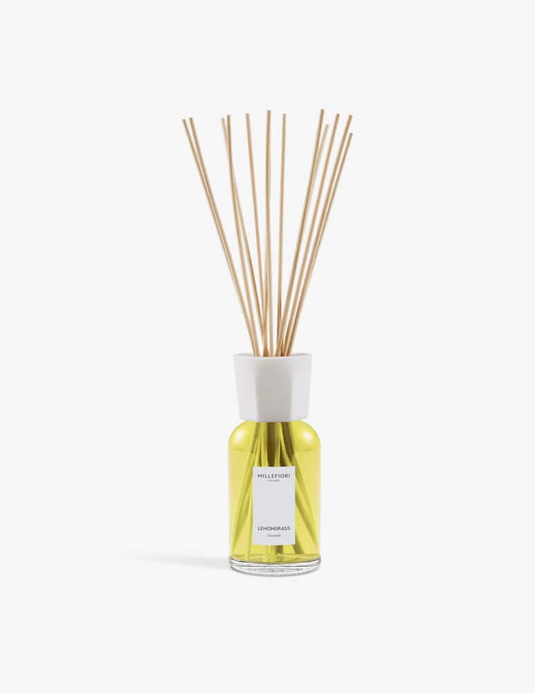 Millefiori Milano Diffusore a bastoncini 500 ml Lemongrass - immagine 1 Millefiori Milano Diffusore a bastoncini 500 ml Lemongrass - immagine 1