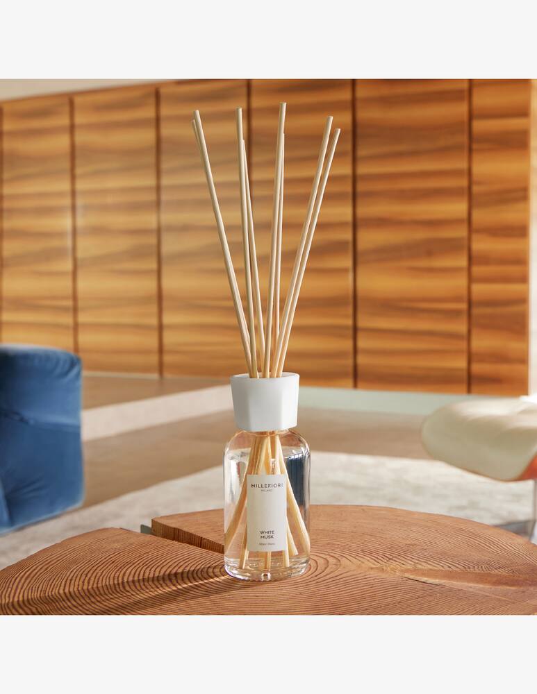 Millefiori Milano Diffusore a bastoncini 500 ml White Musk - immagine 4 Millefiori Milano Diffusore a bastoncini 500 ml White Musk - immagine 4
