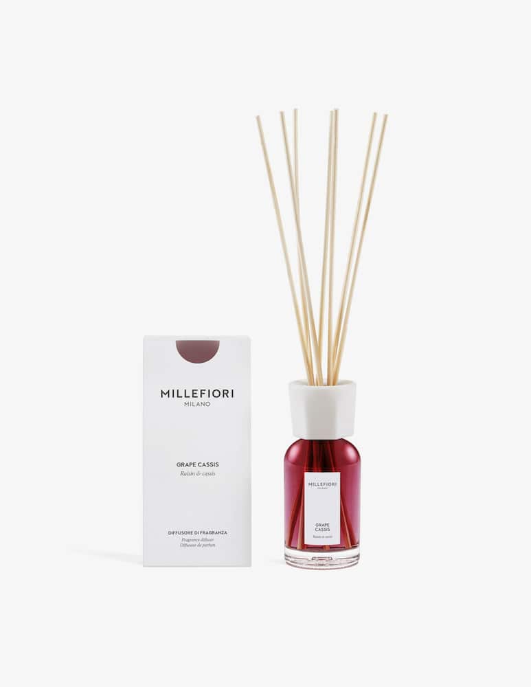 Millefiori Milano Diffusore a bastoncini 100 ml Grape Cassis - immagine 2 Millefiori Milano Diffusore a bastoncini 100 ml Grape Cassis - immagine 2