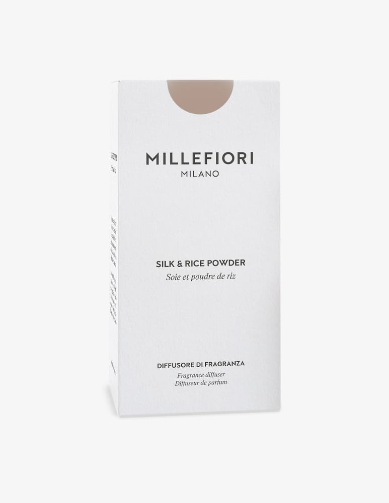 Millefiori Milano Diffusore a bastoncini 100 ml Silk & Rice Powder - immagine 3 Millefiori Milano Diffusore a bastoncini 100 ml Silk & Rice Powder - immagine 3