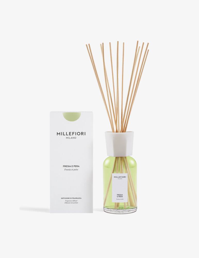 Millefiori Milano Diffusore A Bastoncini 500 Ml Fresia e Pera - immagine 2 Millefiori Milano Diffusore A Bastoncini 500 Ml Fresia e Pera - immagine 2