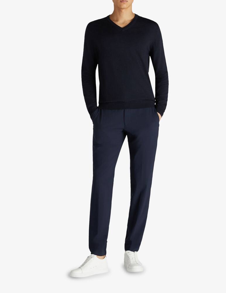 Slowear ZANONE - V neck sweather in certified flexwool - picture 2 Slowear ZANONE - V neck sweather in certified flexwool - picture 2