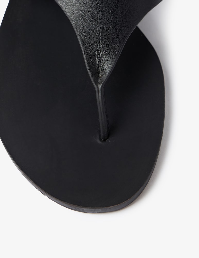 rinascente Manebì Leather thong sandals