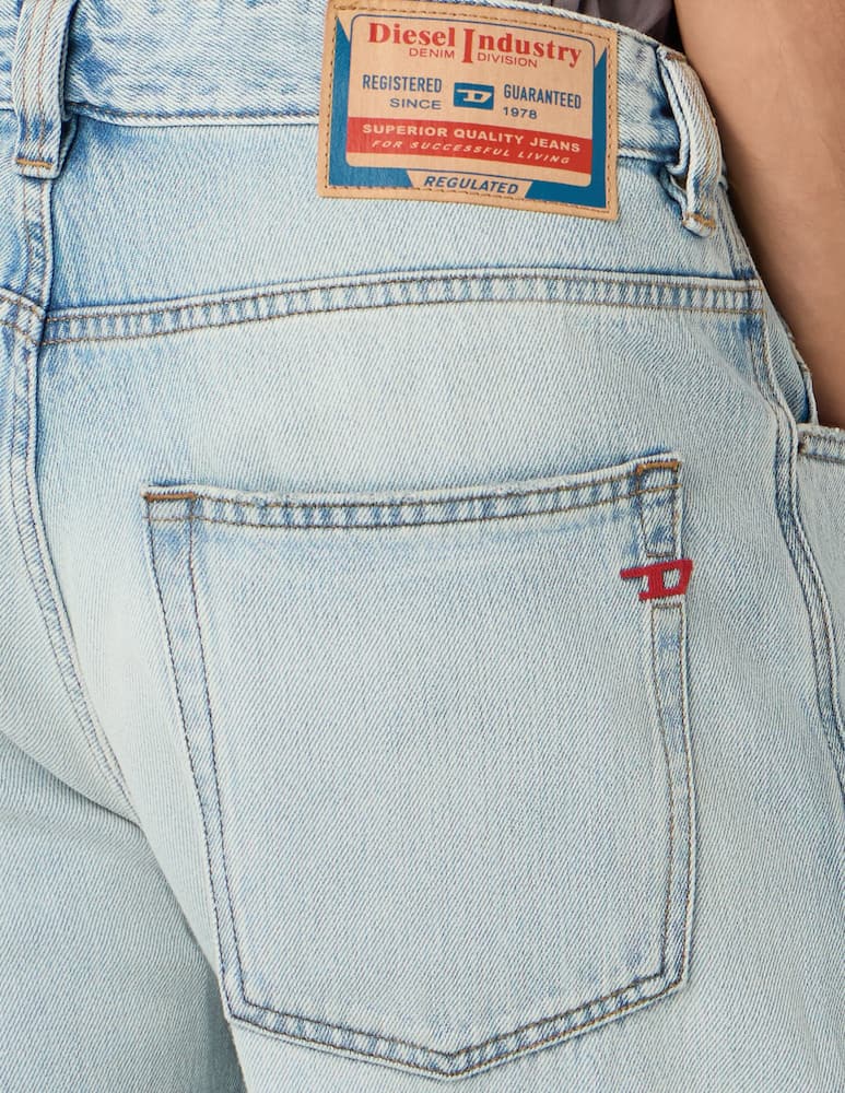 Diesel straight jeans - picture 4 Diesel straight jeans - picture 4