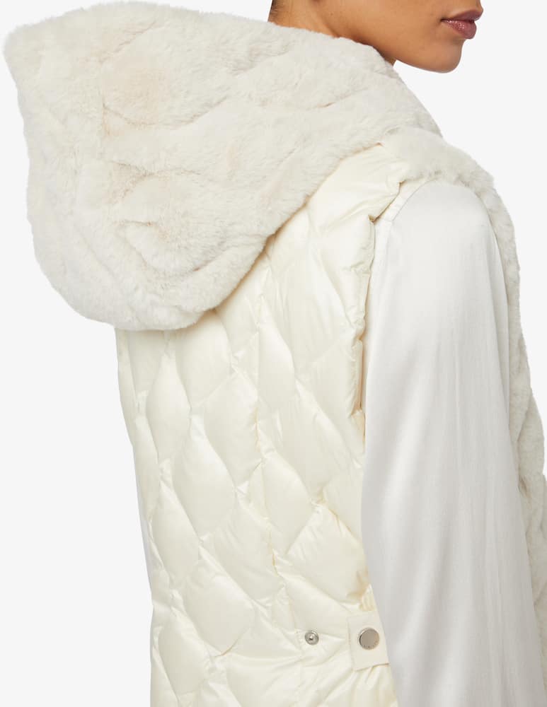 SEVENTY Quilted down vest with eco fur - White - picture 4