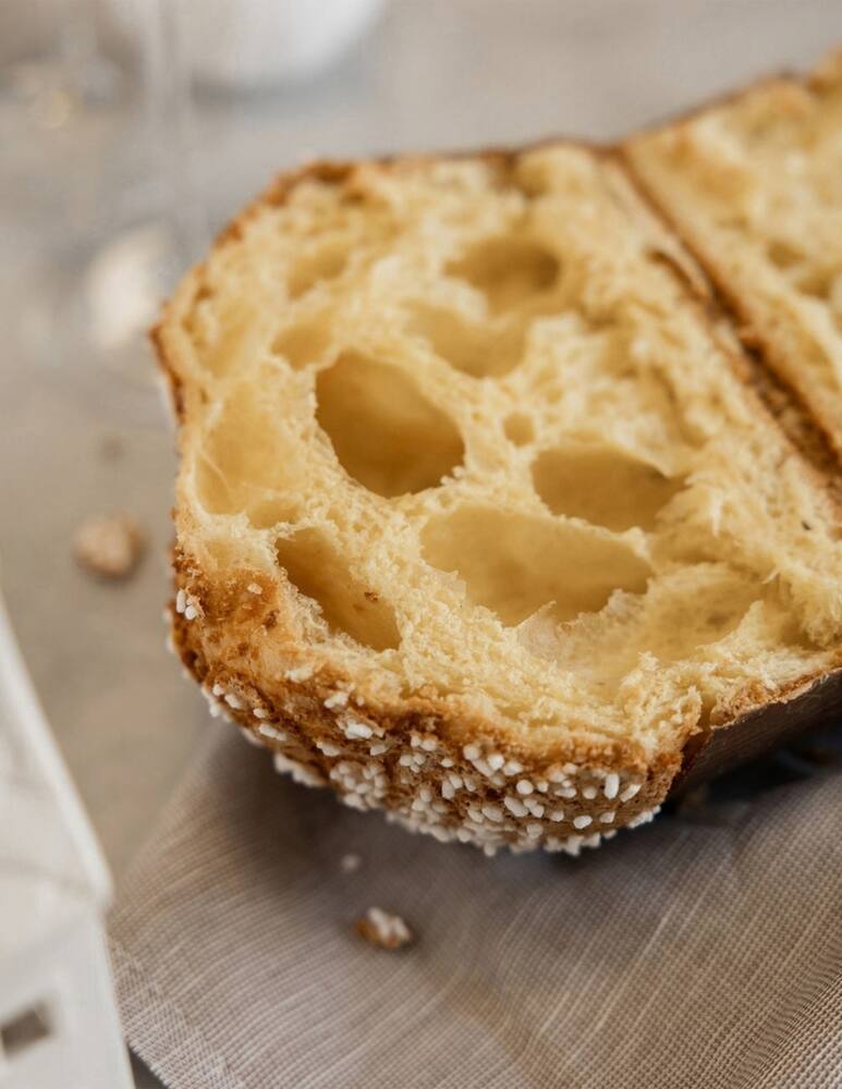 Cannavacciuolo Panettone Without Candied Fruit or Raisins 500g - picture 3 Cannavacciuolo Panettone Without Candied Fruit or Raisins 500g - picture 3