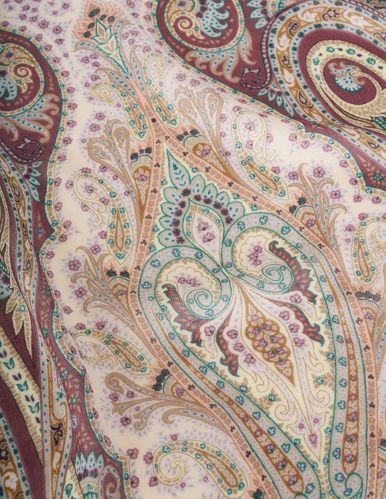 ETRO Multicoloured cashmere scarf - picture 3 ETRO Multicoloured cashmere scarf - picture 3