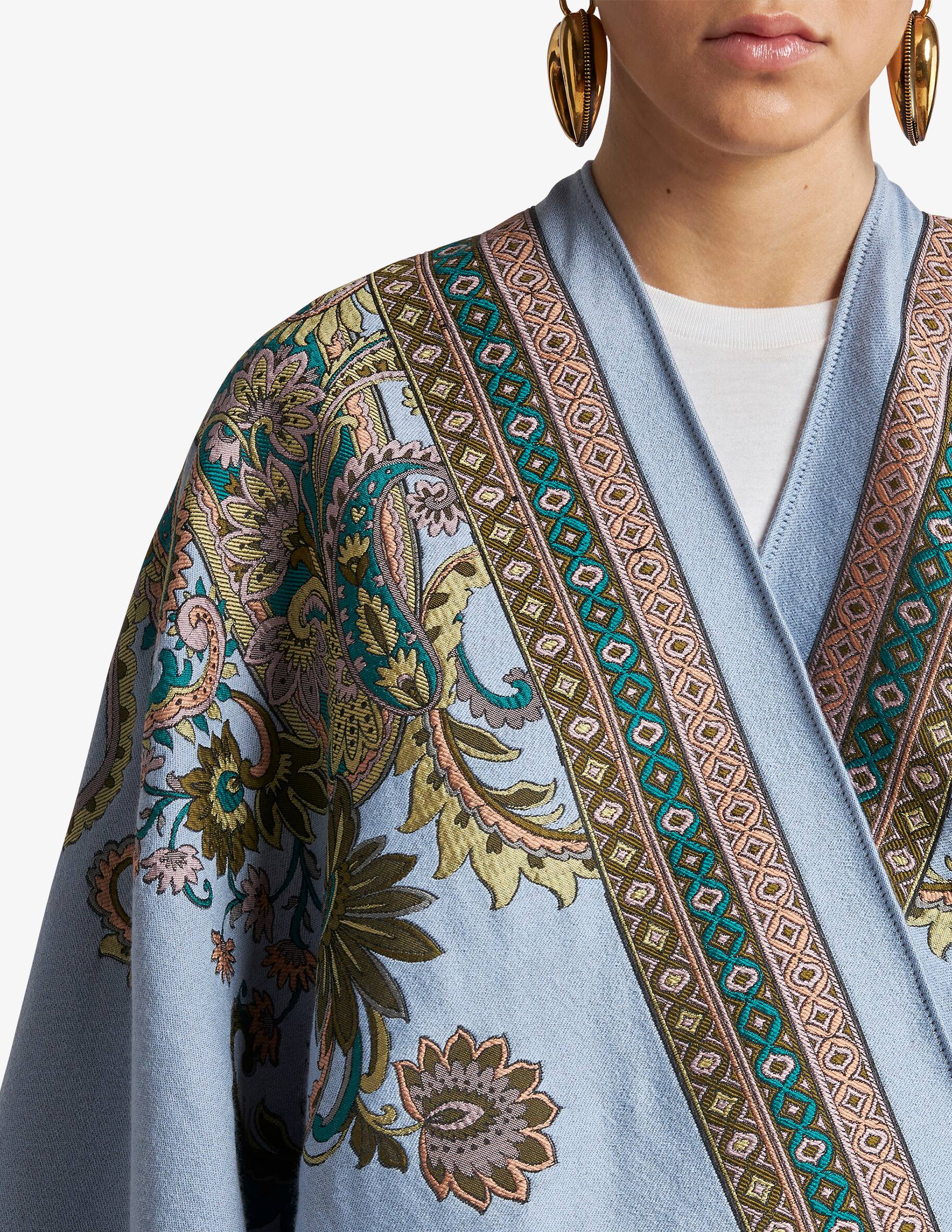 ポンチョ・ケープ Etro Blue Jacquard Fil Coupe Wool Cape Etro Blue Jacquard Fil Coupè Wool Cape | THE LIST