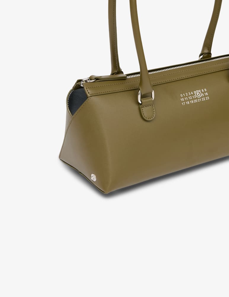 MM6 Maison Margiela Structured shoulder bag - picture 5 MM6 Maison Margiela Structured shoulder bag - picture 5