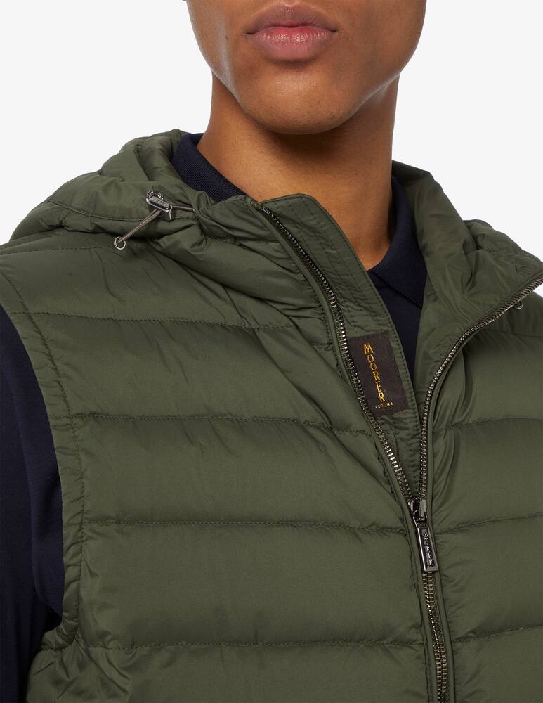 rinascente MooRER Padded vest with hoodie 