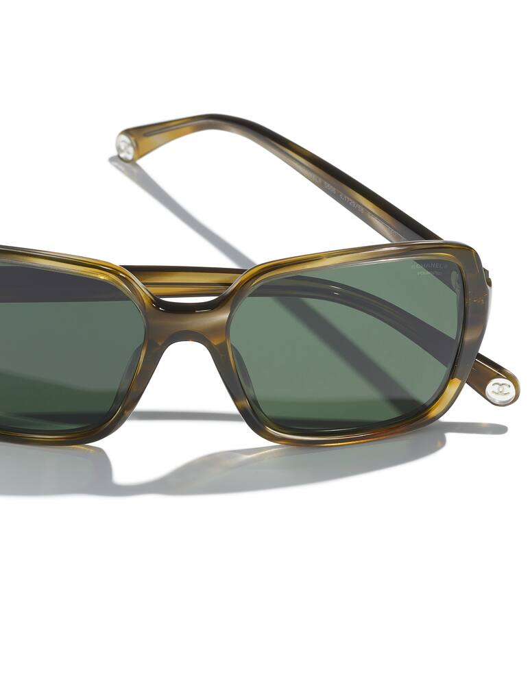 CHANEL Occhiali quadrati da sole - immagine 4 CHANEL Occhiali quadrati da sole - immagine 4