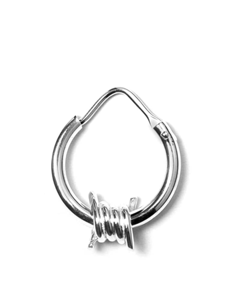 NOVE25 Orecchino singolo lobo cerchio filo spinato - immagine 1 NOVE25 Orecchino singolo lobo cerchio filo spinato - immagine 1