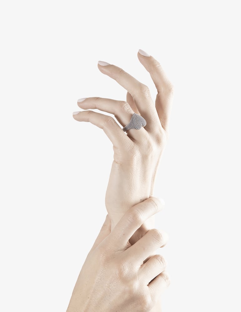rinascente NOVE25 Dotted Heart signet ring