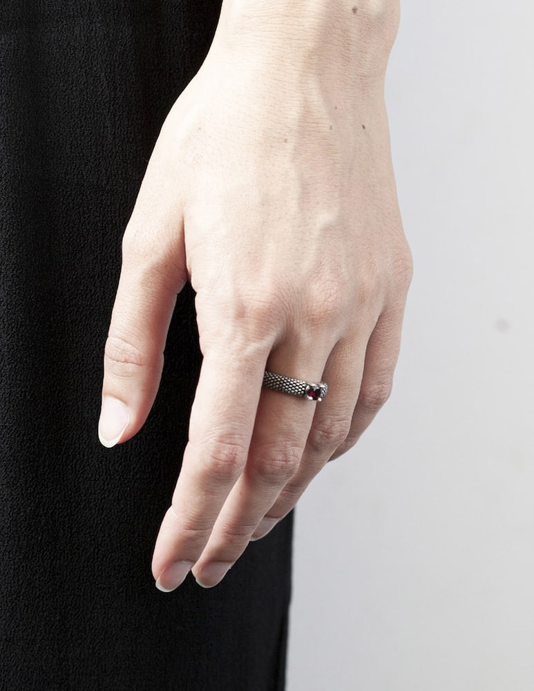 rinascente NOVE25 Fede puntinata solitario corindone