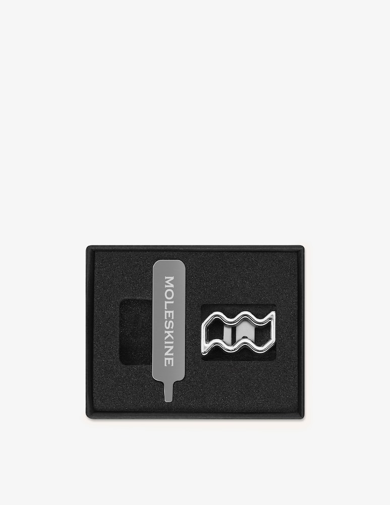 rinascente Moleskine Pins Aquarius