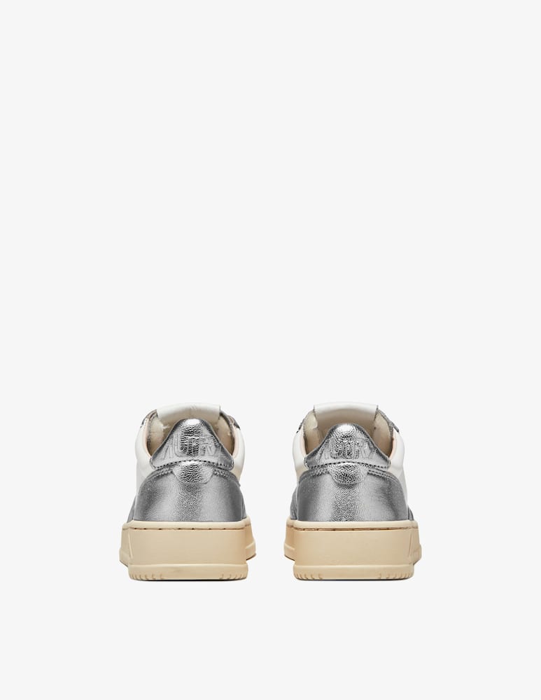 AUTRY Medalist low leather sneakers - picture 3 AUTRY Medalist low leather sneakers - picture 3