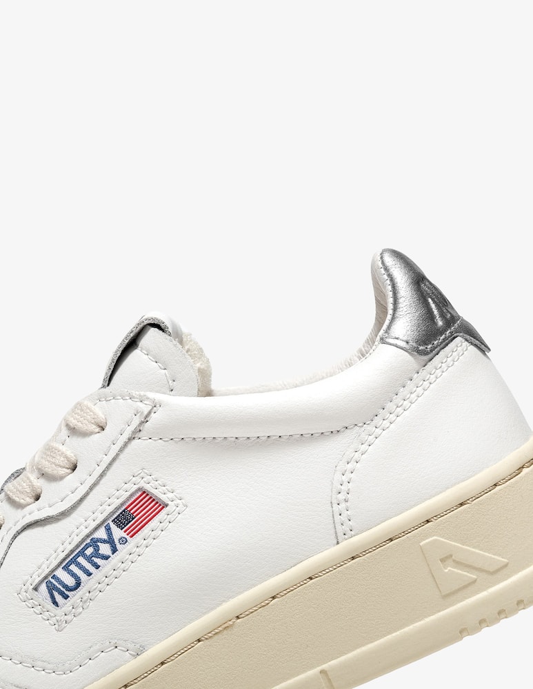 AUTRY Medalist low sneakers - picture 6 AUTRY Medalist low sneakers - picture 6