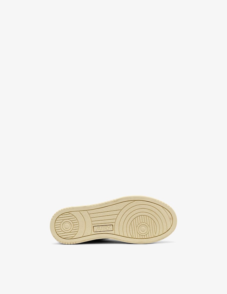 AUTRY Medalist low-top sneakers - picture 6 AUTRY Medalist low-top sneakers - picture 6