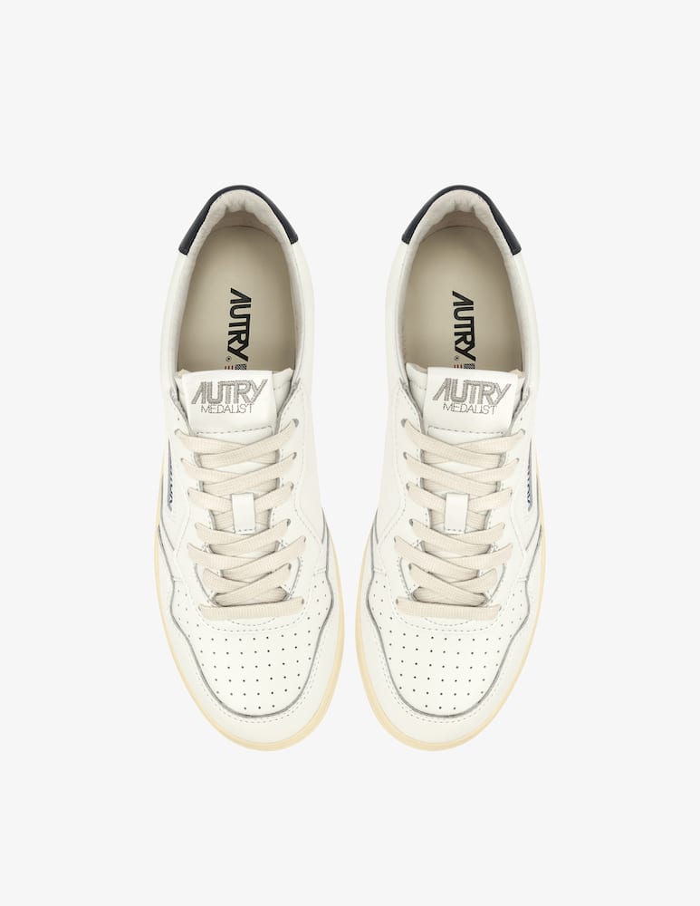 AUTRY Medalist low sneakers - picture 4