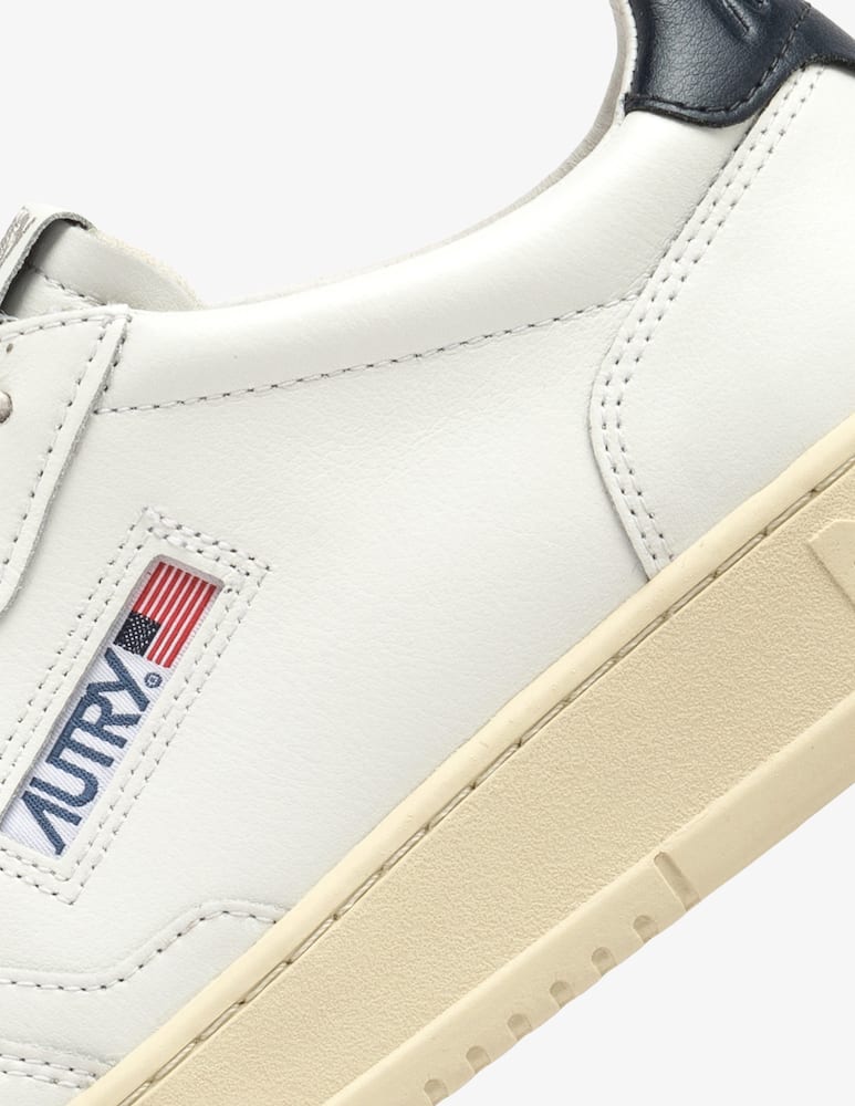 AUTRY Medalist low sneakers - picture 5