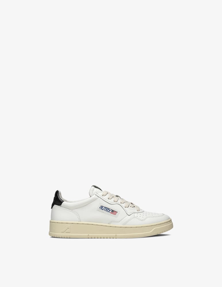 AUTRY Medalist low sneakers - picture 1 AUTRY Medalist low sneakers - picture 1