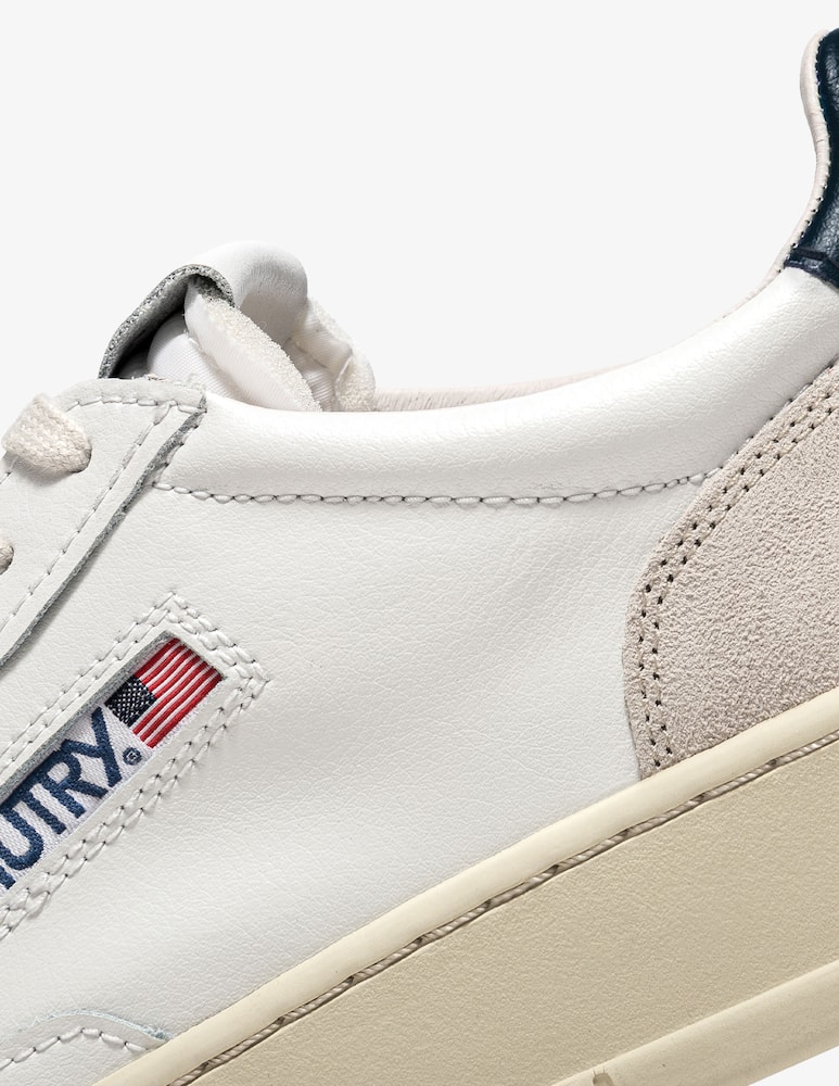 AUTRY Medalist low sneakers - picture 5 AUTRY Medalist low sneakers - picture 5