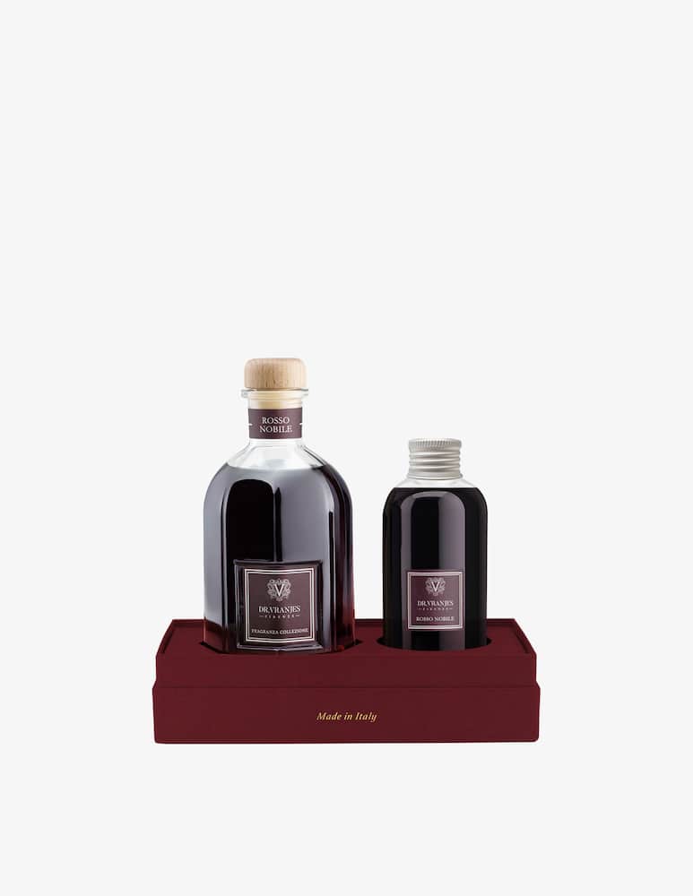 Dr Vranjes Gift Box Rosso Nobile Diffusore 250ml & Ricarica 150ml - immagine 1 Dr Vranjes Gift Box Rosso Nobile Diffusore 250ml & Ricarica 150ml - immagine 1