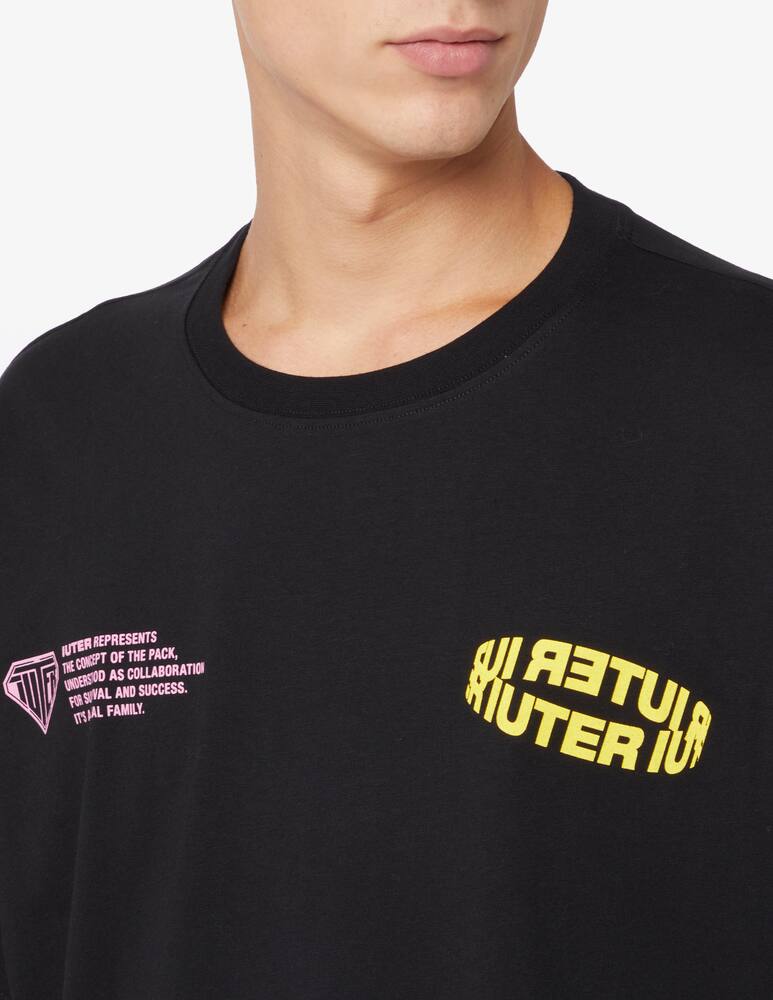 Iuter Mary short-sleeved t-shirt - picture 4 Iuter Mary short-sleeved t-shirt - picture 4
