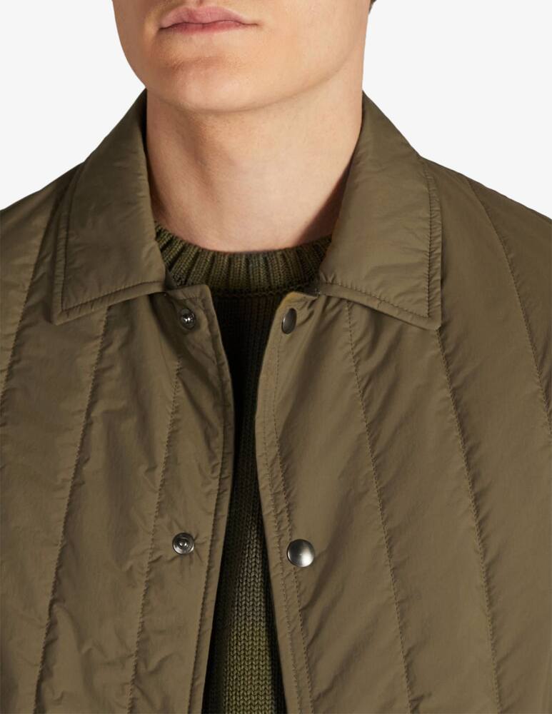 Slowear Montedoro Regular-fit padded shirt in water-repellent technical fabric - picture 3 Slowear Montedoro Regular-fit padded shirt in water-repellent technical fabric - picture 3