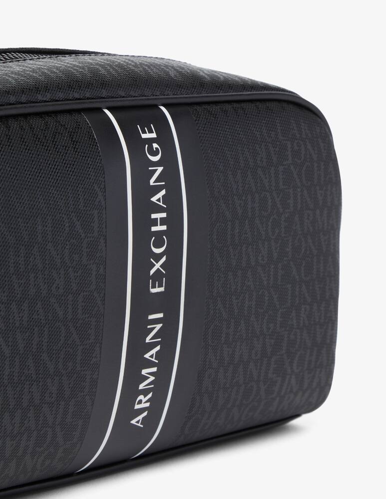 Armani Exchange Washbag - picture 3 Armani Exchange Washbag - picture 3