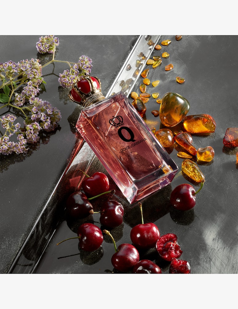 Dolce & Gabbana Q by Dolce&Gabbana Eau de Parfum Intense - immagine 3 Dolce & Gabbana Q by Dolce&Gabbana Eau de Parfum Intense - immagine 3