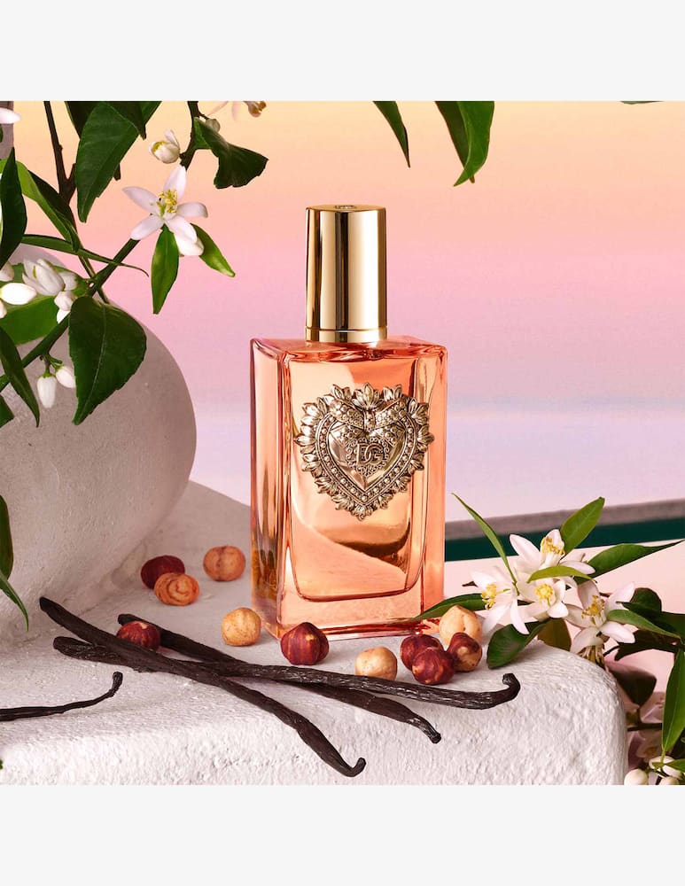 Dolce & Gabbana Devotion Eau de Parfum Intense - picture 3 Dolce & Gabbana Devotion Eau de Parfum Intense - picture 3