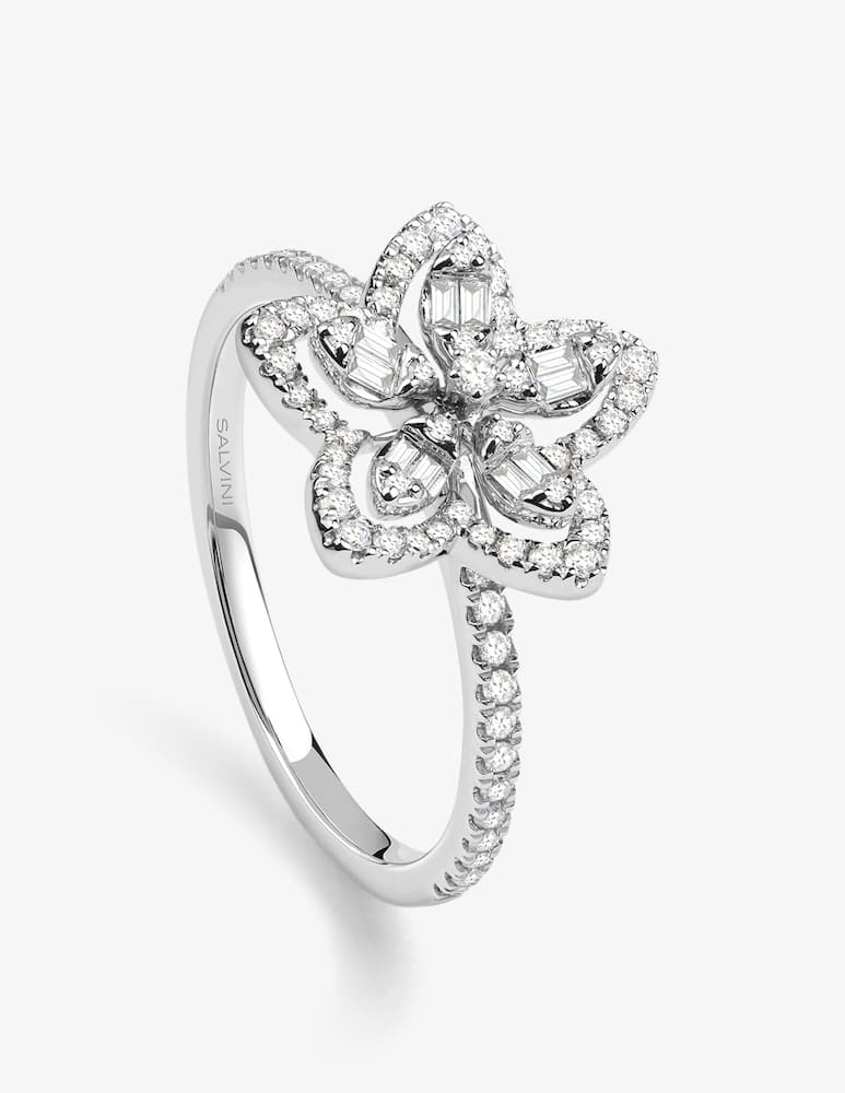 rinascente Salvini White gold ring with 0,3 ct. diamonds