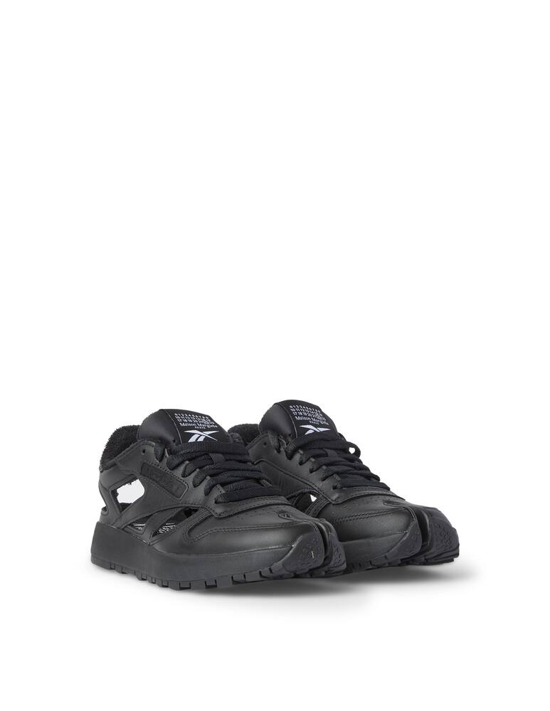 Maison Margiela Gladietor Reebok low-top sneakers - picture 2 Maison Margiela Gladietor Reebok low-top sneakers - picture 2
