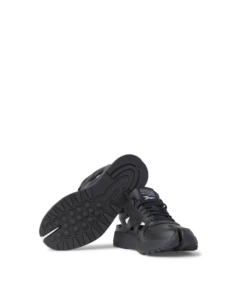 Maison Margiela Gladietor Reebok low-top sneakers - picture 5 Maison Margiela Gladietor Reebok low-top sneakers - picture 5
