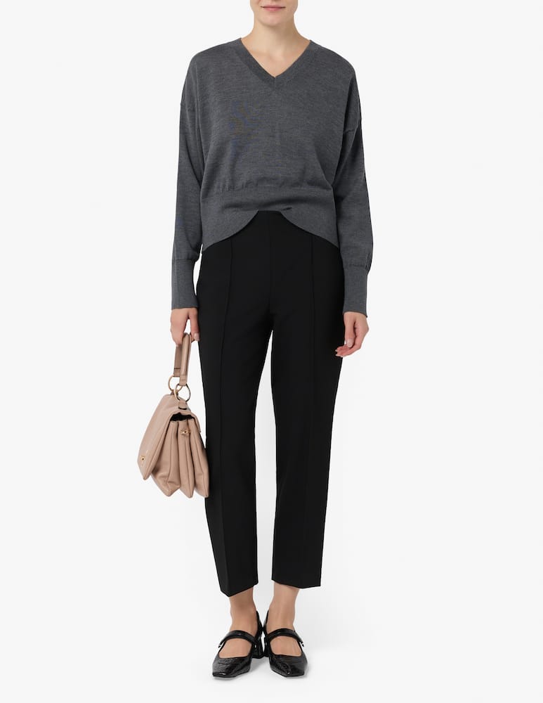24.7 Studio Merino v-neck jumper - picture 2 24.7 Studio Merino v-neck jumper - picture 2